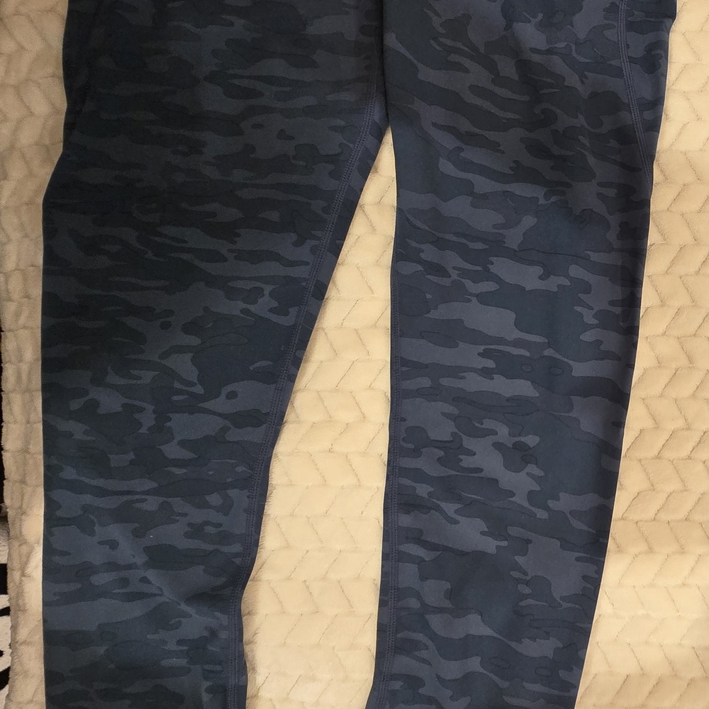 Alphalete Surface Power Legging - Delta Blue Camo - L  - Picture 3 of 6